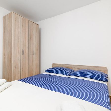 Apartments With A Parking Space Premantura, Medulin - 2228 Habitación foto