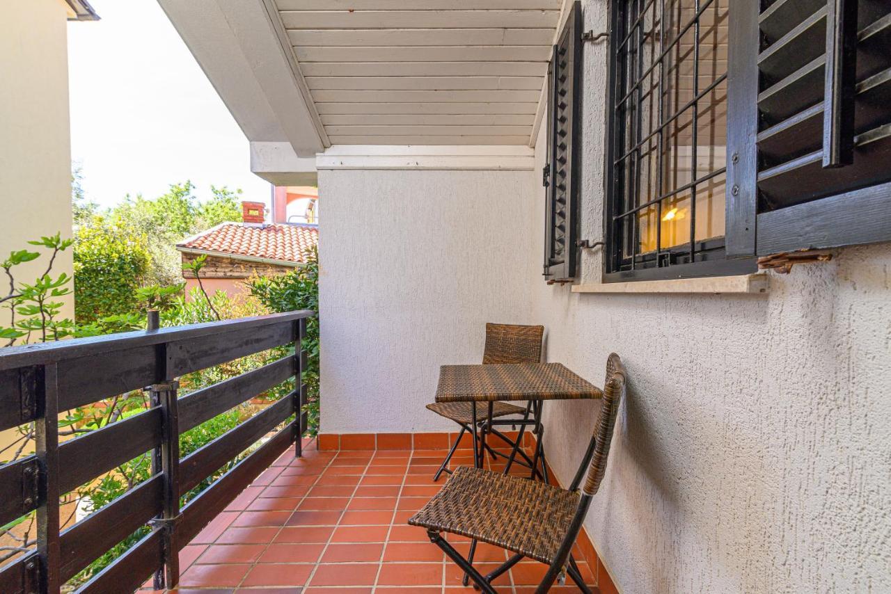 Apartments With A Parking Space Premantura, Medulin - 2228 Exterior foto