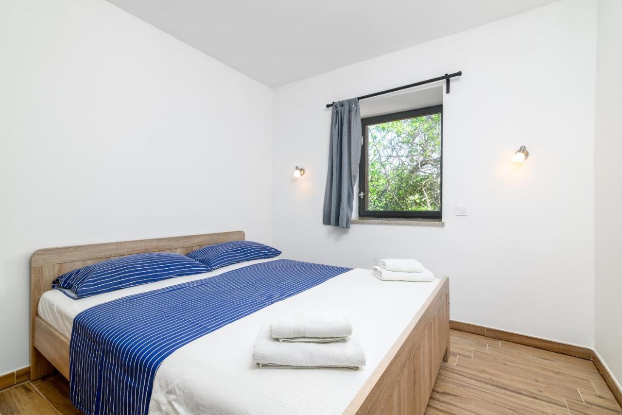 Apartments With A Parking Space Premantura, Medulin - 2228 Exterior foto